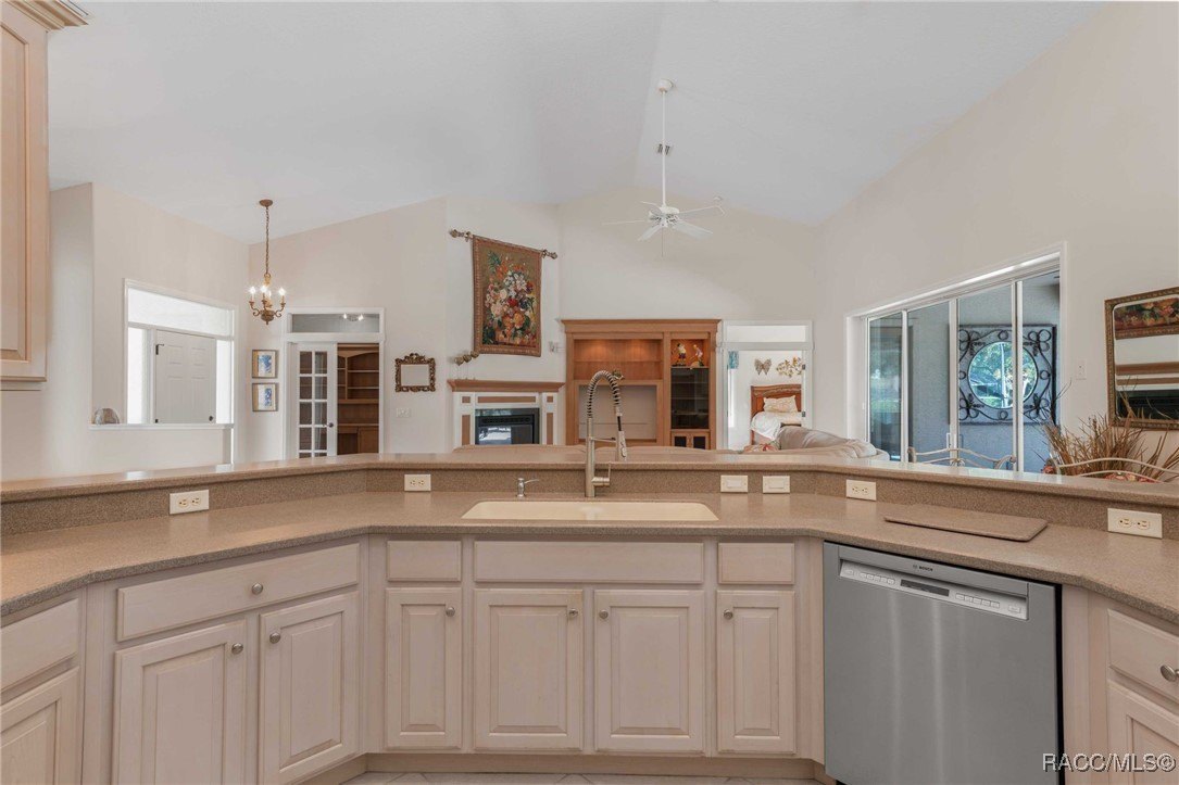 Lecanto, Florida, 34461, United States, 3 Bedrooms Bedrooms, ,2 BathroomsBathrooms,Residential,For Sale,1996461