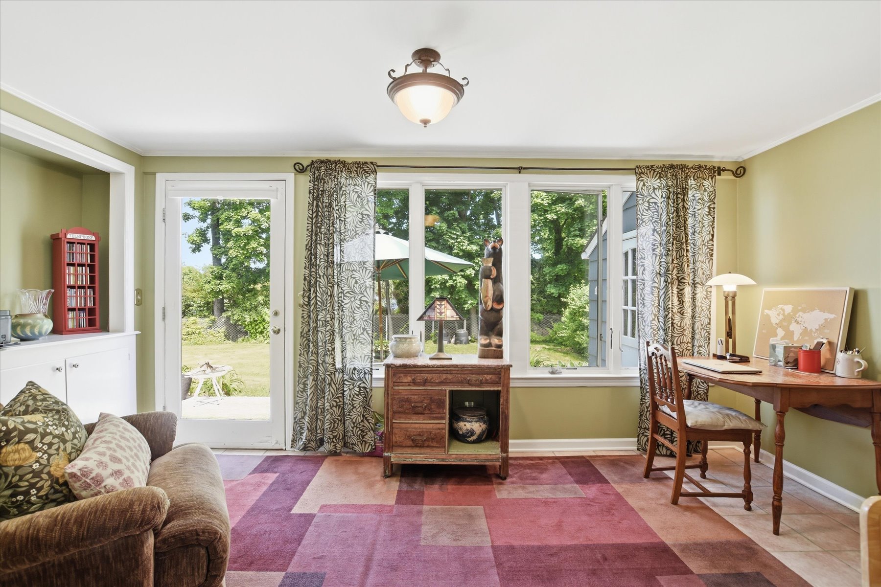 ?Shadylawn? Neighborhood Cape Cod Home With a Flowing Floorplan - 物件實景