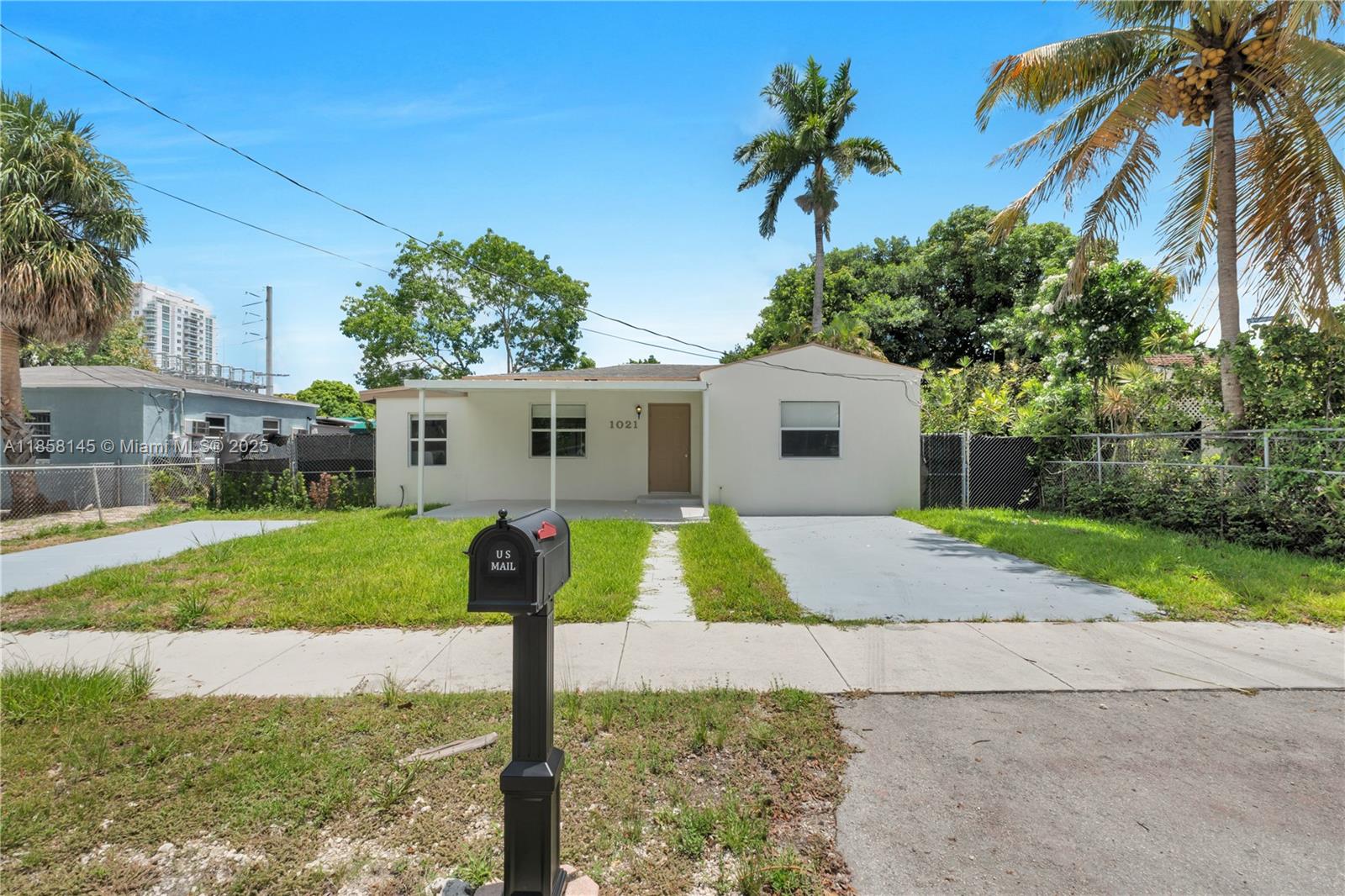 Miami, Florida, 33125, United States, 3 Bedrooms Bedrooms, ,1 BathroomBathrooms,Residential,For Sale,1918175