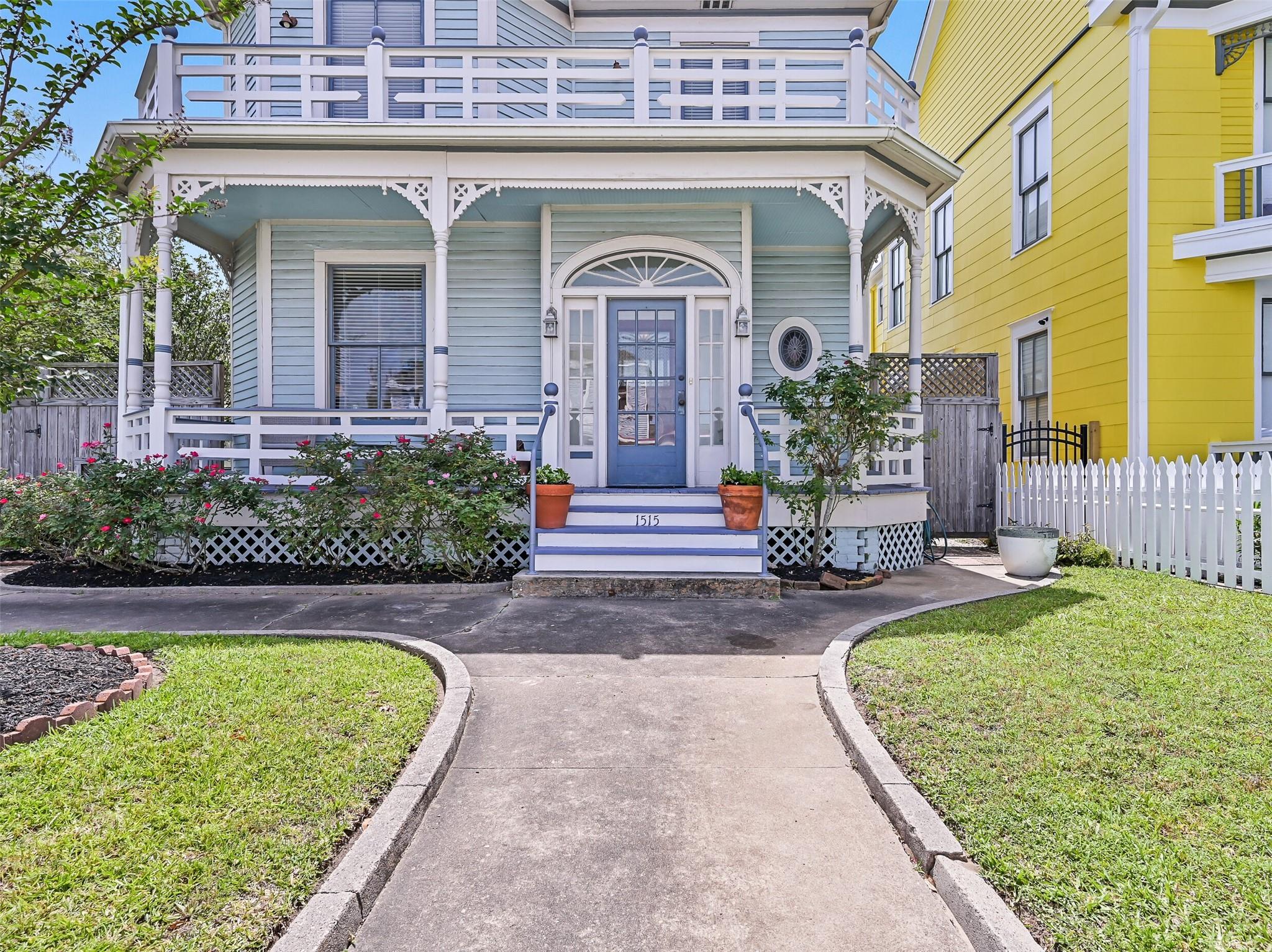 Galveston, Texas, 77550, United States, 4 Bedrooms Bedrooms, ,3 BathroomsBathrooms,Residential,For Sale,1818461