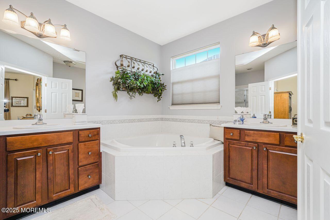 Jackson, New Jersey, 08527, United States, 3 Bedrooms Bedrooms, ,2 BathroomsBathrooms,Residential,For Sale,1955054