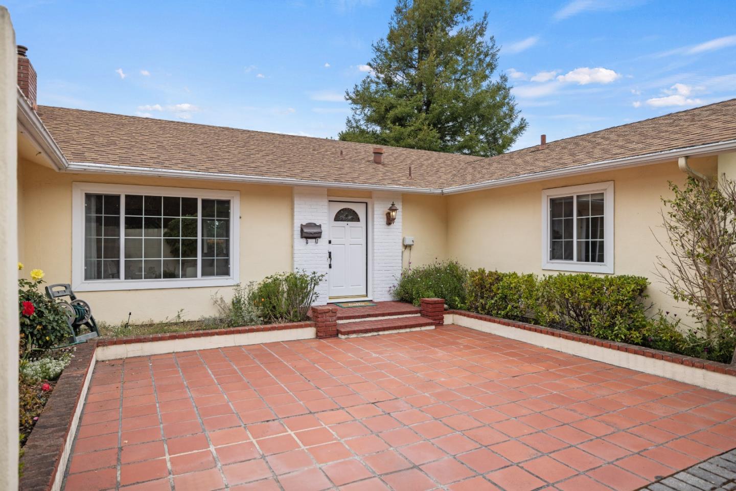 Monterey, California, 93940, United States, 4 Bedrooms Bedrooms, ,3 BathroomsBathrooms,Residential,For Sale,1829502
