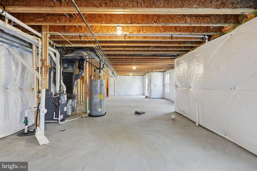 Fredericksburg, Virginia, 22405, United States, 5 Bedrooms Bedrooms, ,3 BathroomsBathrooms,Residential,For Sale,1987075