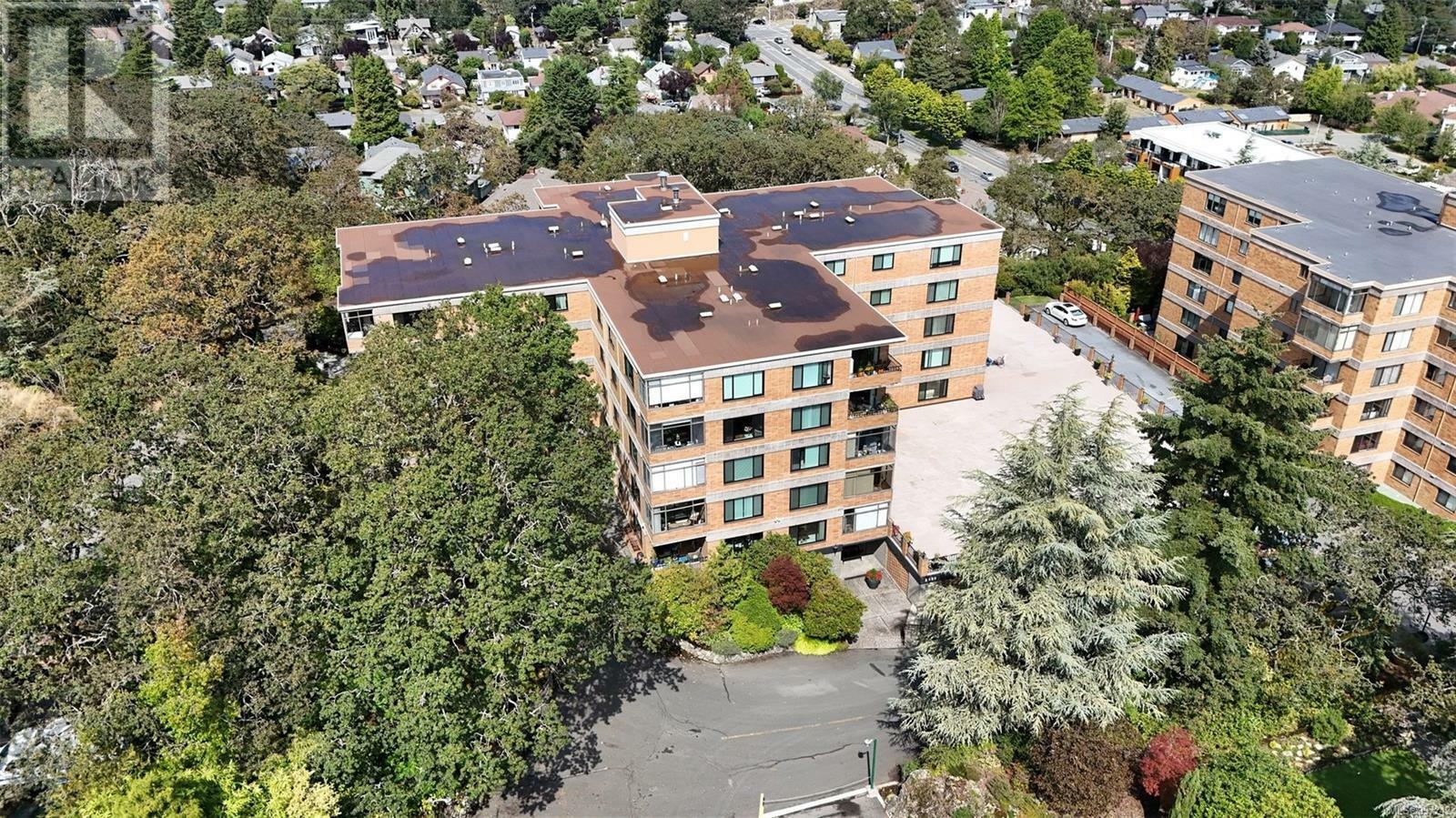 VICTORIA, British Columbia, V8T 3S7, CA, 2 Bedrooms Bedrooms, ,2 BathroomsBathrooms,Residential,For Sale,1875643