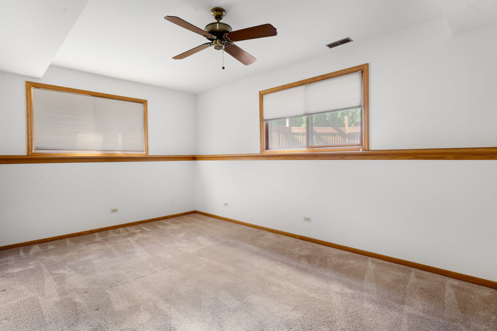 Palatine, Illinois, 60067, United States, 5 Bedrooms Bedrooms, ,3 BathroomsBathrooms,Residential,For Sale,1901159