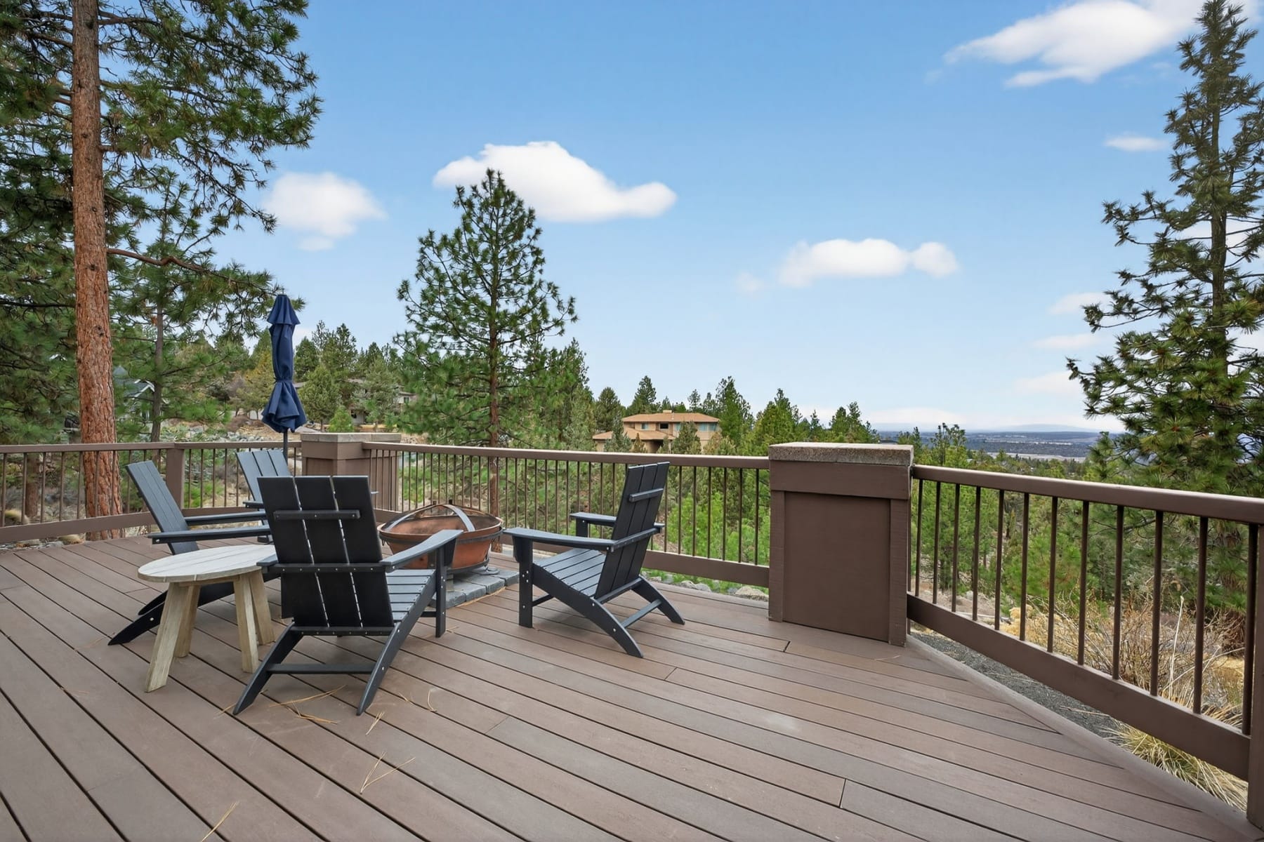  3345 NW Panorama Drive Bend, OR 97703 - 物件實景
