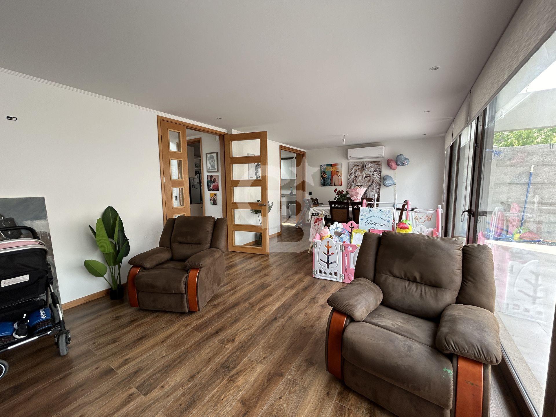 Colina, Chile, 4 Bedrooms Bedrooms, ,5 BathroomsBathrooms,Residential,For Sale,1991105