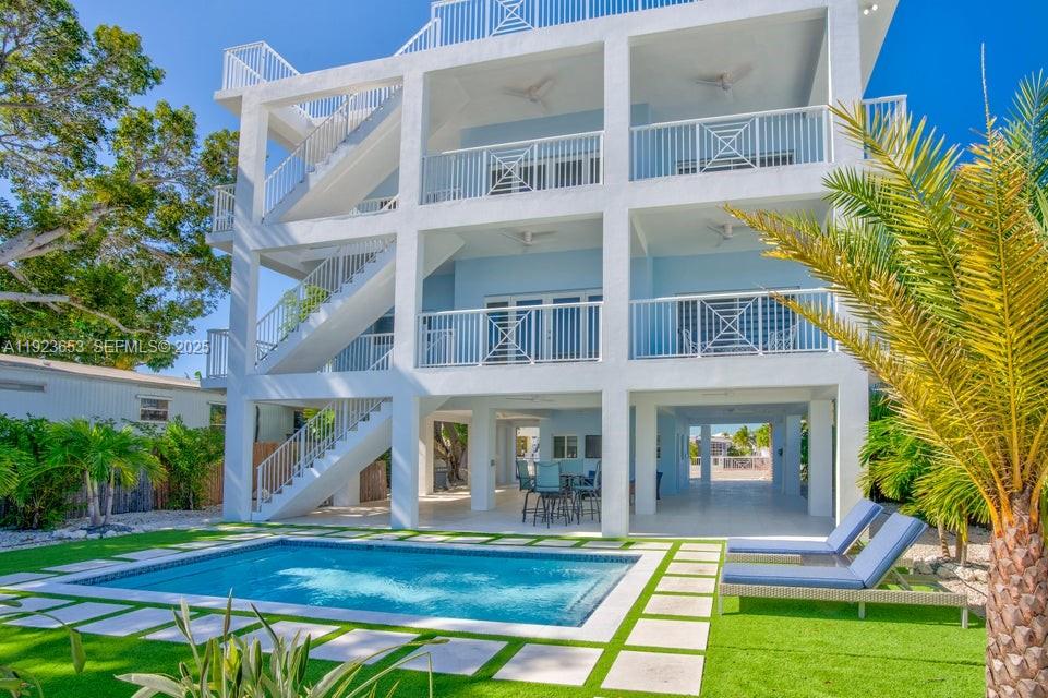 Key Largo, Florida, 33037, United States, 5 Bedrooms Bedrooms, ,3 BathroomsBathrooms,Residential,For Sale,2002061