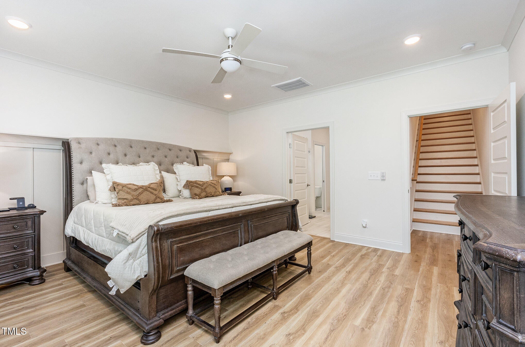 Fuquay Varina, North Carolina, 27526, United States, 5 Bedrooms Bedrooms, ,5 BathroomsBathrooms,Residential,For Sale,1906739