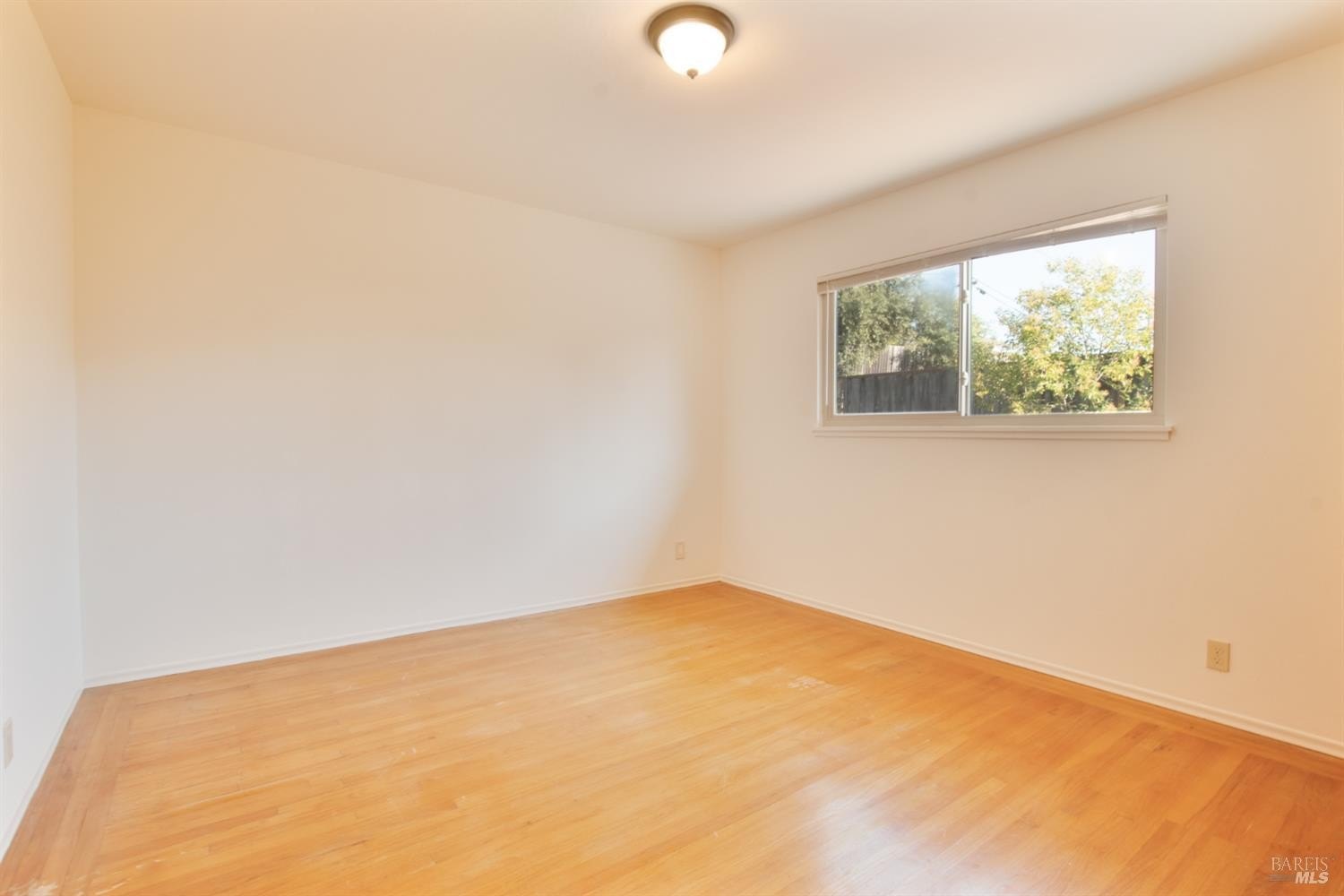 Vallejo, California, 94591, United States, 3 Bedrooms Bedrooms, ,2 BathroomsBathrooms,Residential,For Sale,1932094