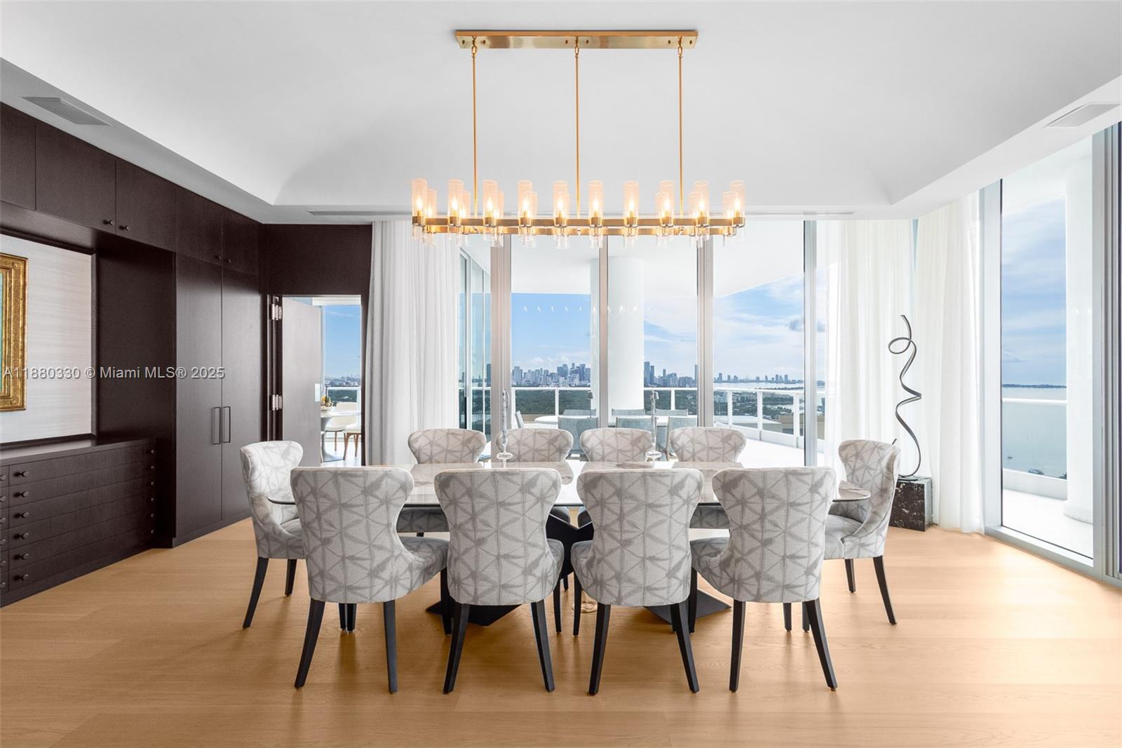 Miami, Florida, 33133, United States, 5 Bedrooms Bedrooms, ,8 BathroomsBathrooms,Residential,For Sale,1965066