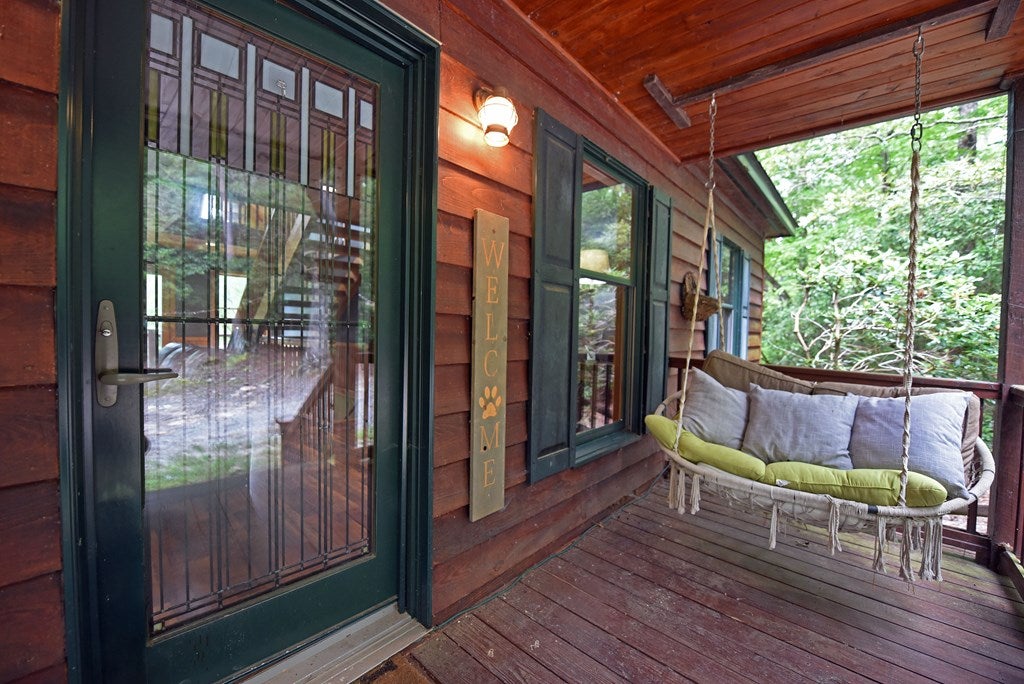 Blue Ridge, Georgia, 30513, United States, 4 Bedrooms Bedrooms, ,3 BathroomsBathrooms,Residential,For Sale,1889495