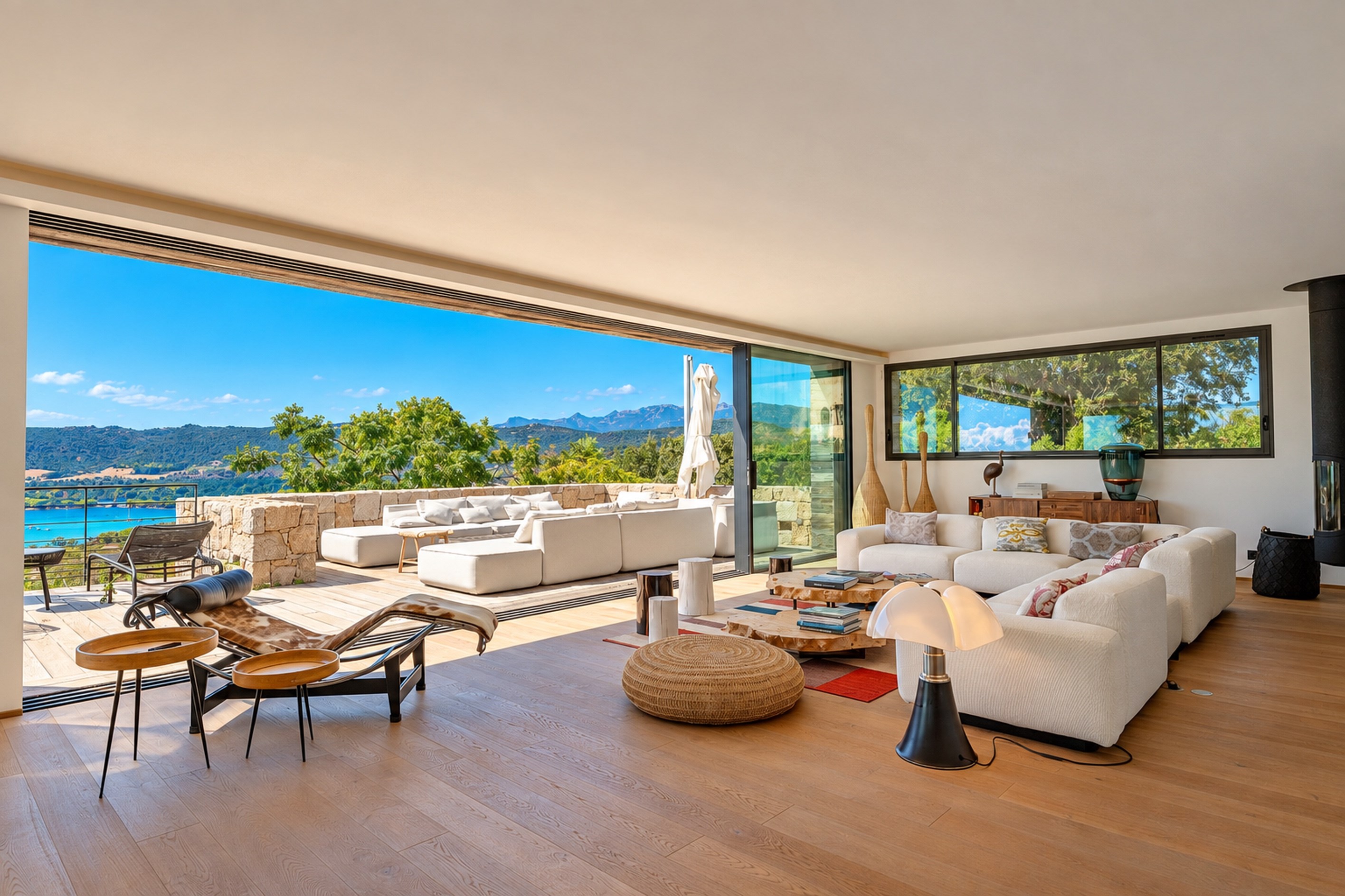  ARCHITECT-DESIGNED VILLA - PRIVATE WATERFRONT ESTATE OF CALA D