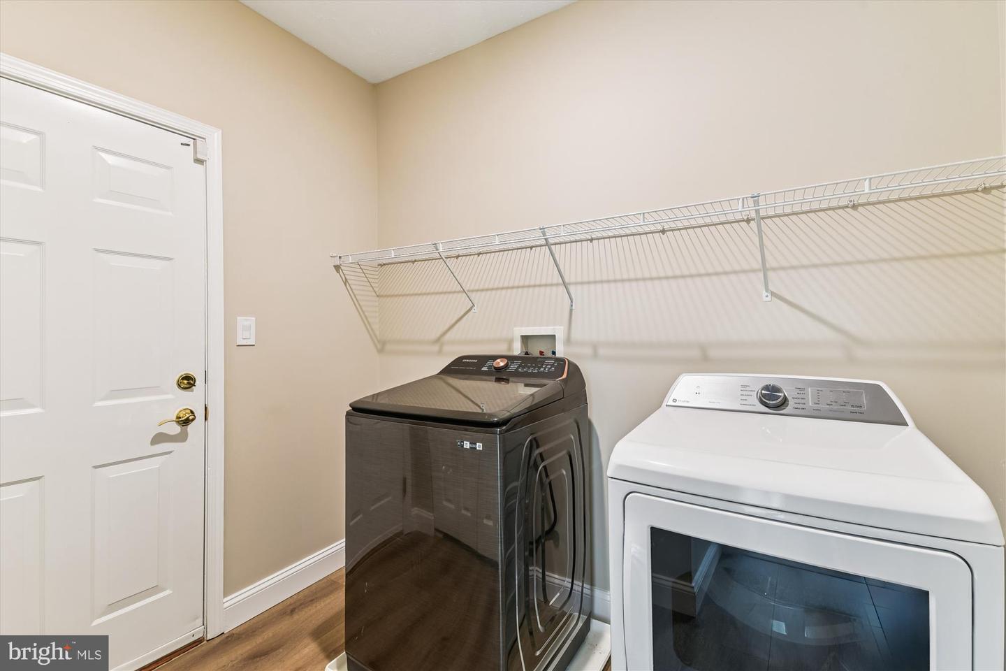 Aberdeen, Maryland, 21001, United States, 6 Bedrooms Bedrooms, ,4 BathroomsBathrooms,Residential,For Sale,1989015