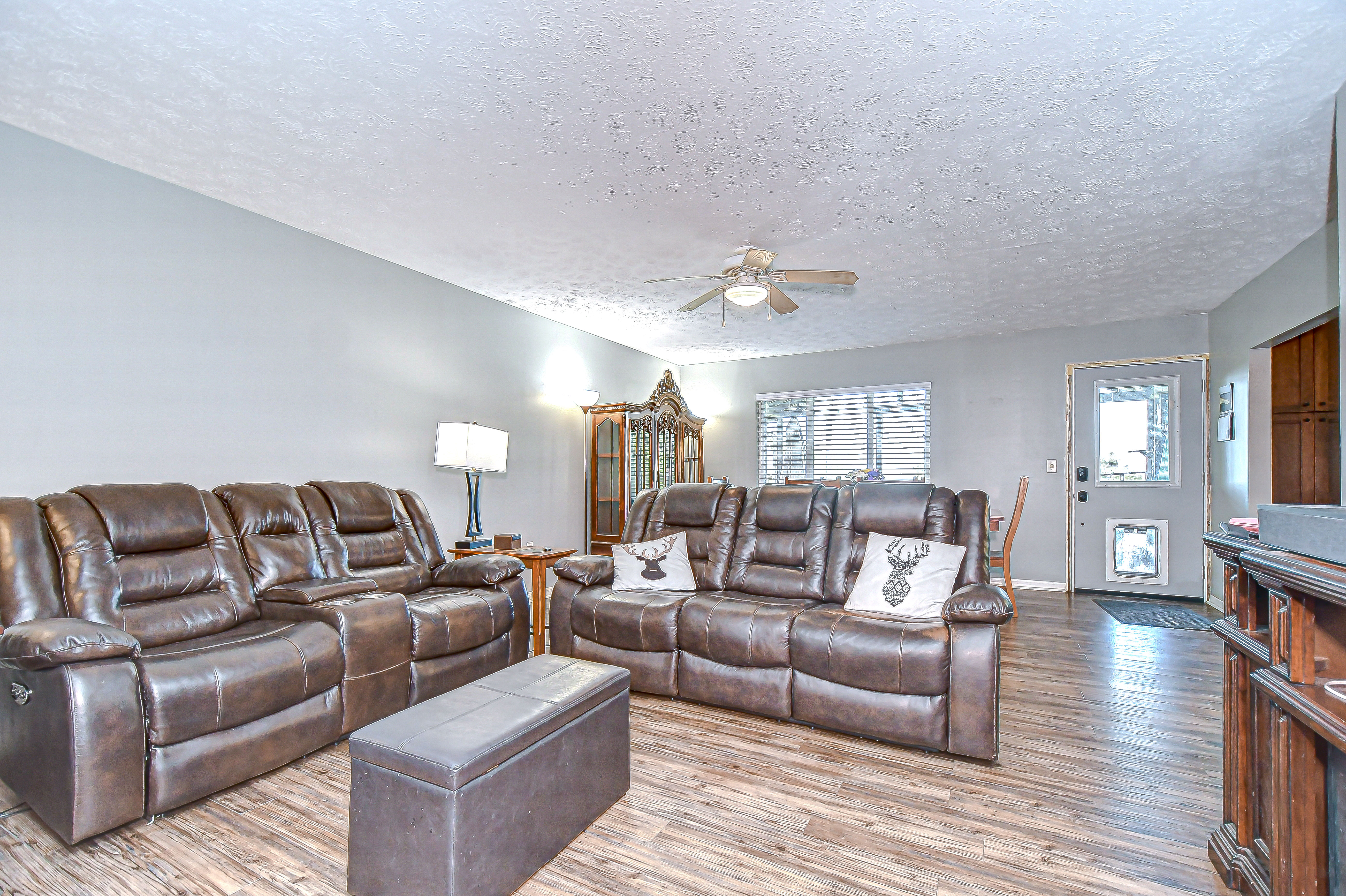 Dade City, Florida, 33523, United States, 4 Bedrooms Bedrooms, ,3 BathroomsBathrooms,Residential,For Sale,1873323