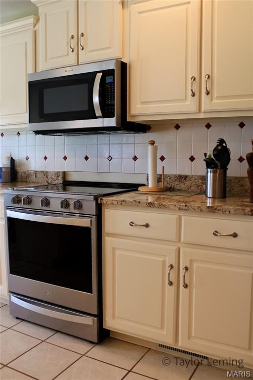 Cape Girardeau, Missouri, 63701, United States, 4 Bedrooms Bedrooms, ,3 BathroomsBathrooms,Residential,For Sale,1974891