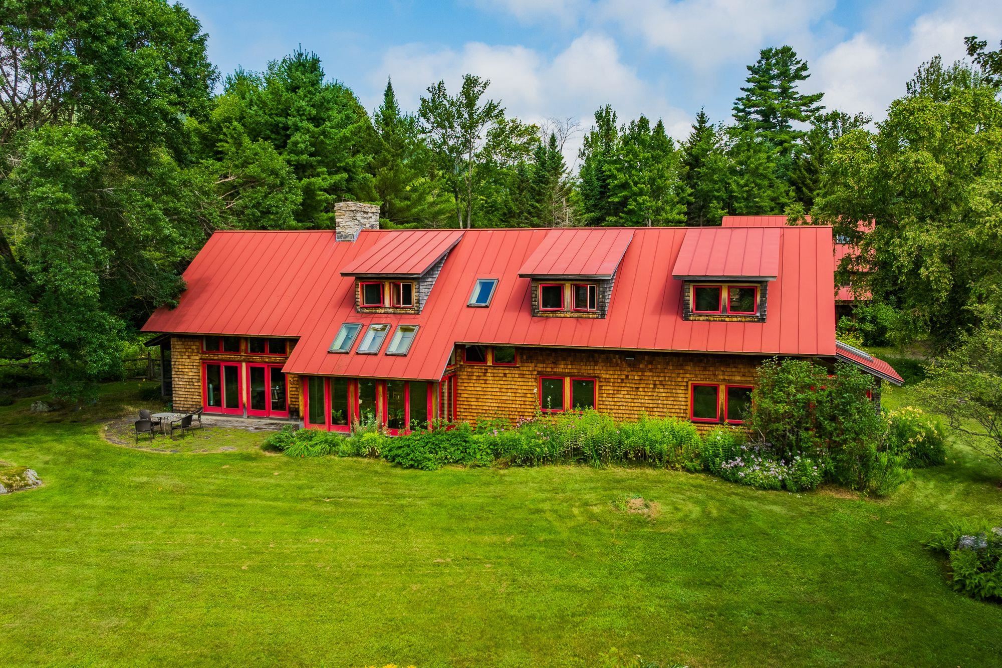 Orford, New Hampshire, 03777, United States, 3 Bedrooms Bedrooms, ,3 BathroomsBathrooms,Residential,For Sale,1908453