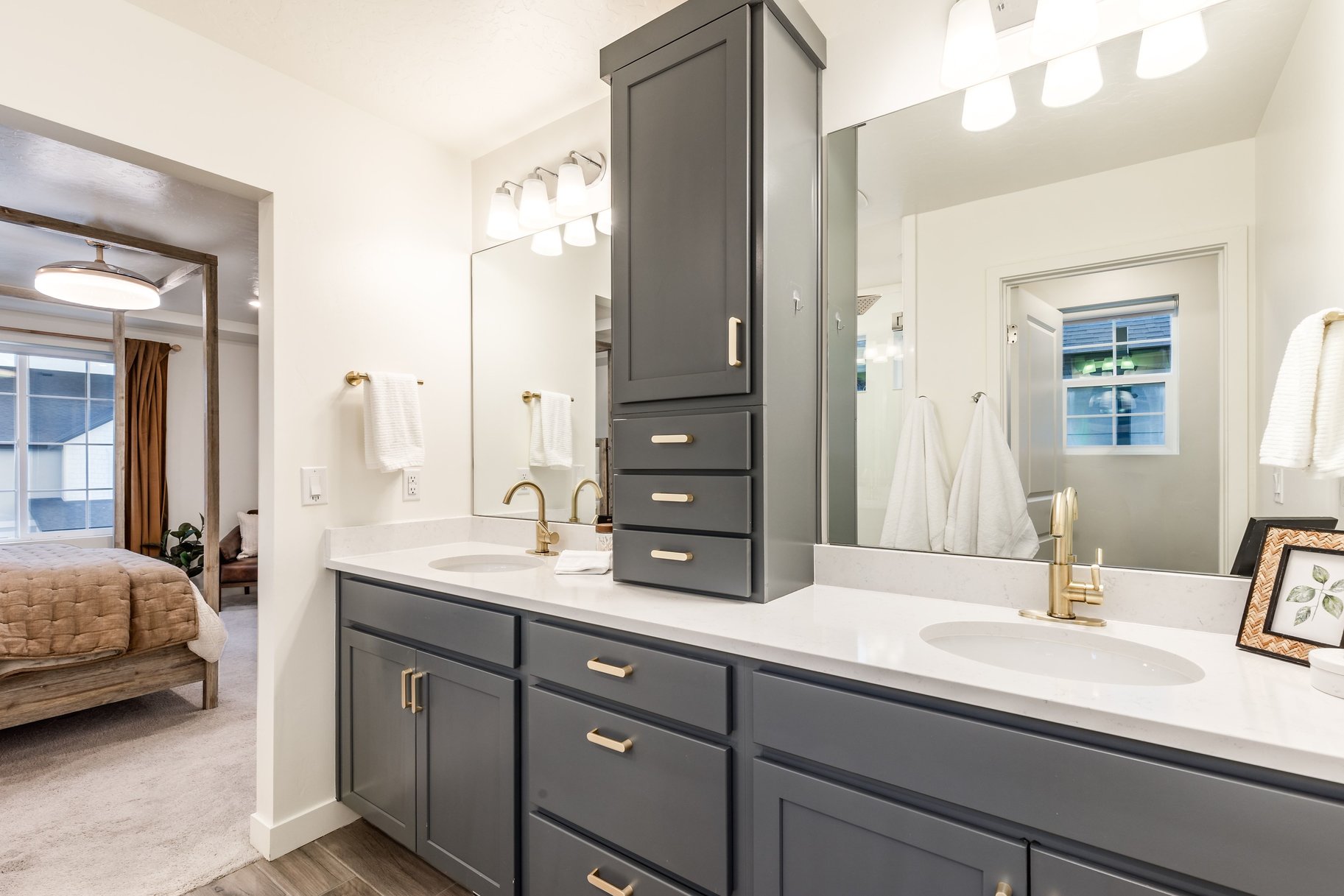  Fresh, Bright & Beautiful 2-Story Home - 物件實景