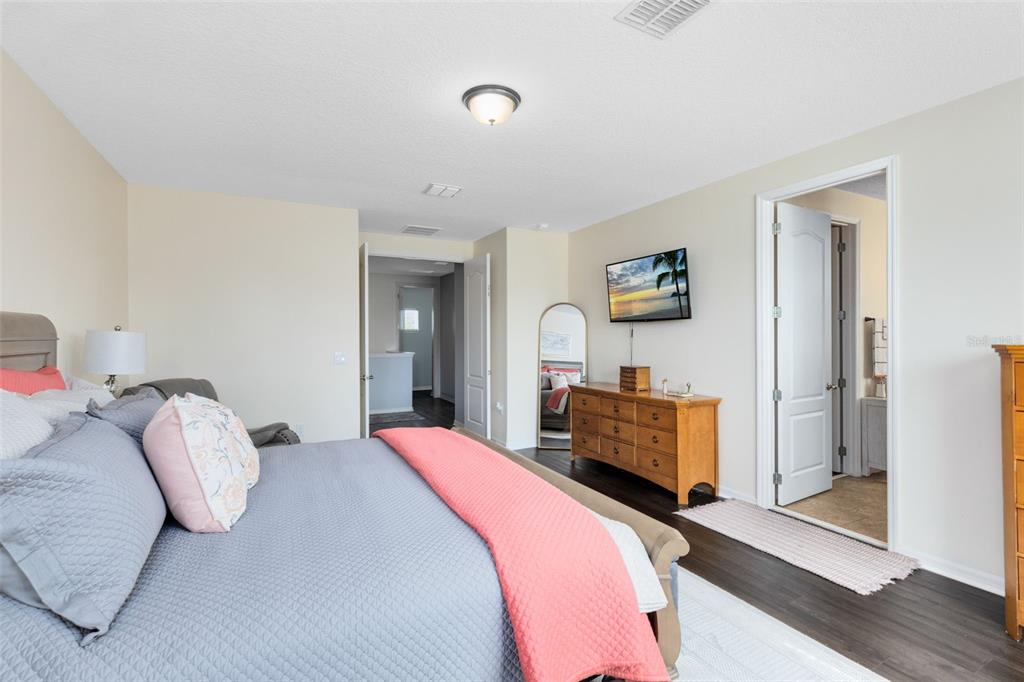 St Cloud, Florida, 34769, United States, 5 Bedrooms Bedrooms, ,4 BathroomsBathrooms,Residential,For Sale,1856110