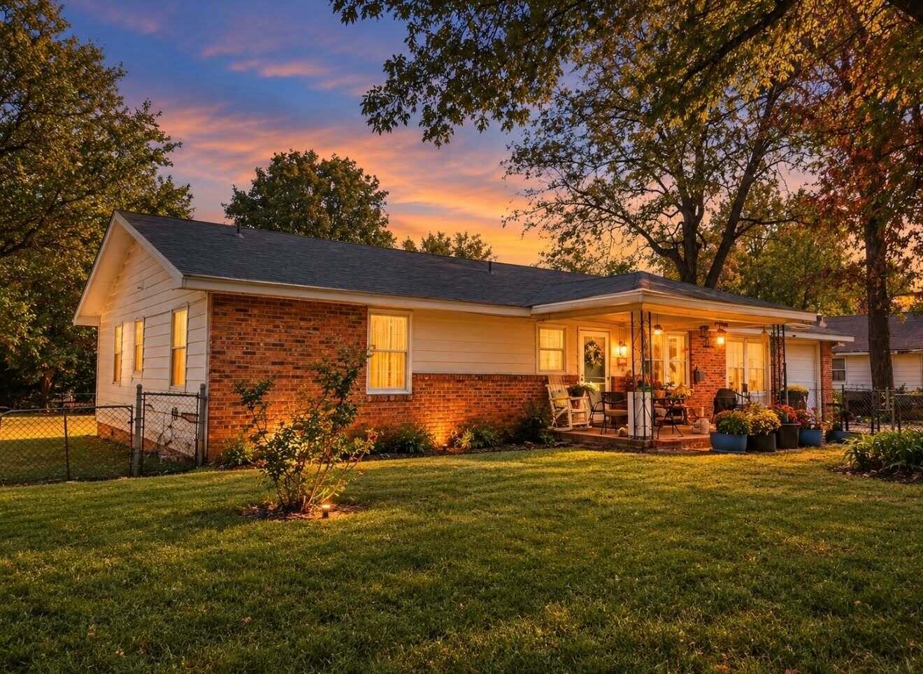 Forest Ave, Springfield, MO 65802