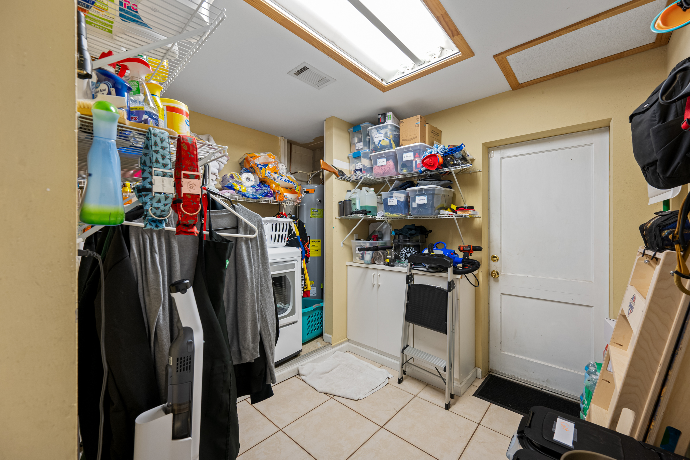 Clearwater, Florida, 33764, United States, 3 Bedrooms Bedrooms, ,2 BathroomsBathrooms,Residential,For Sale,1879424