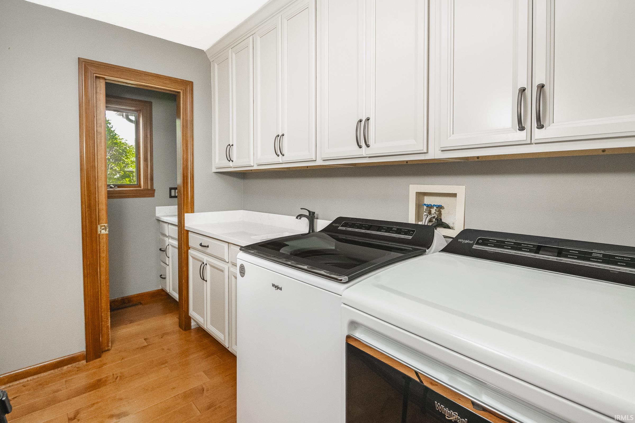 Bloomington, Indiana, 47404, United States, 4 Bedrooms Bedrooms, ,6 BathroomsBathrooms,Residential,For Sale,2005085