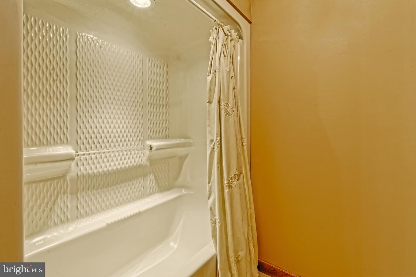 Vineland, New Jersey, 08361, United States, 3 Bedrooms Bedrooms, ,3 BathroomsBathrooms,Residential,For Sale,1827836