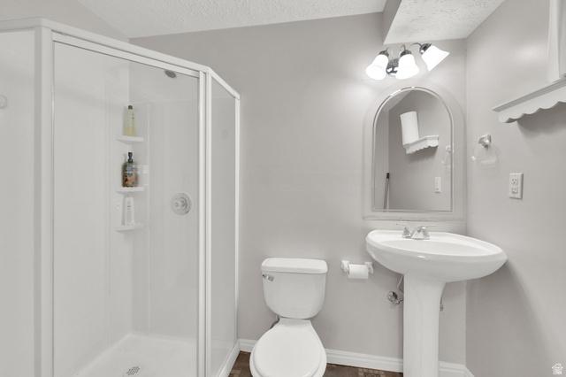 West Jordan, Utah, 84088, United States, 4 Bedrooms Bedrooms, ,3 BathroomsBathrooms,Residential,For Sale,2005461