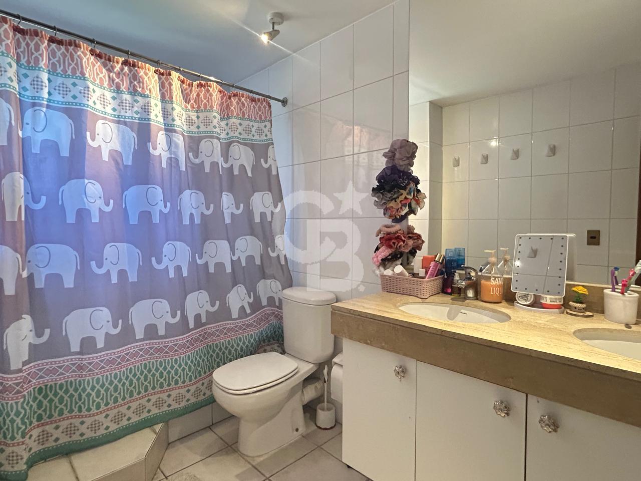 Lo Barnechea, Chile, 5 Bedrooms Bedrooms, ,4 BathroomsBathrooms,Residential,For Sale,1966346