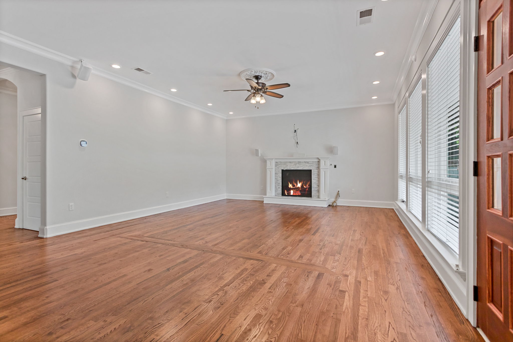  204 Crestwood Drive, Greenville, SC 29609 - 物件實景