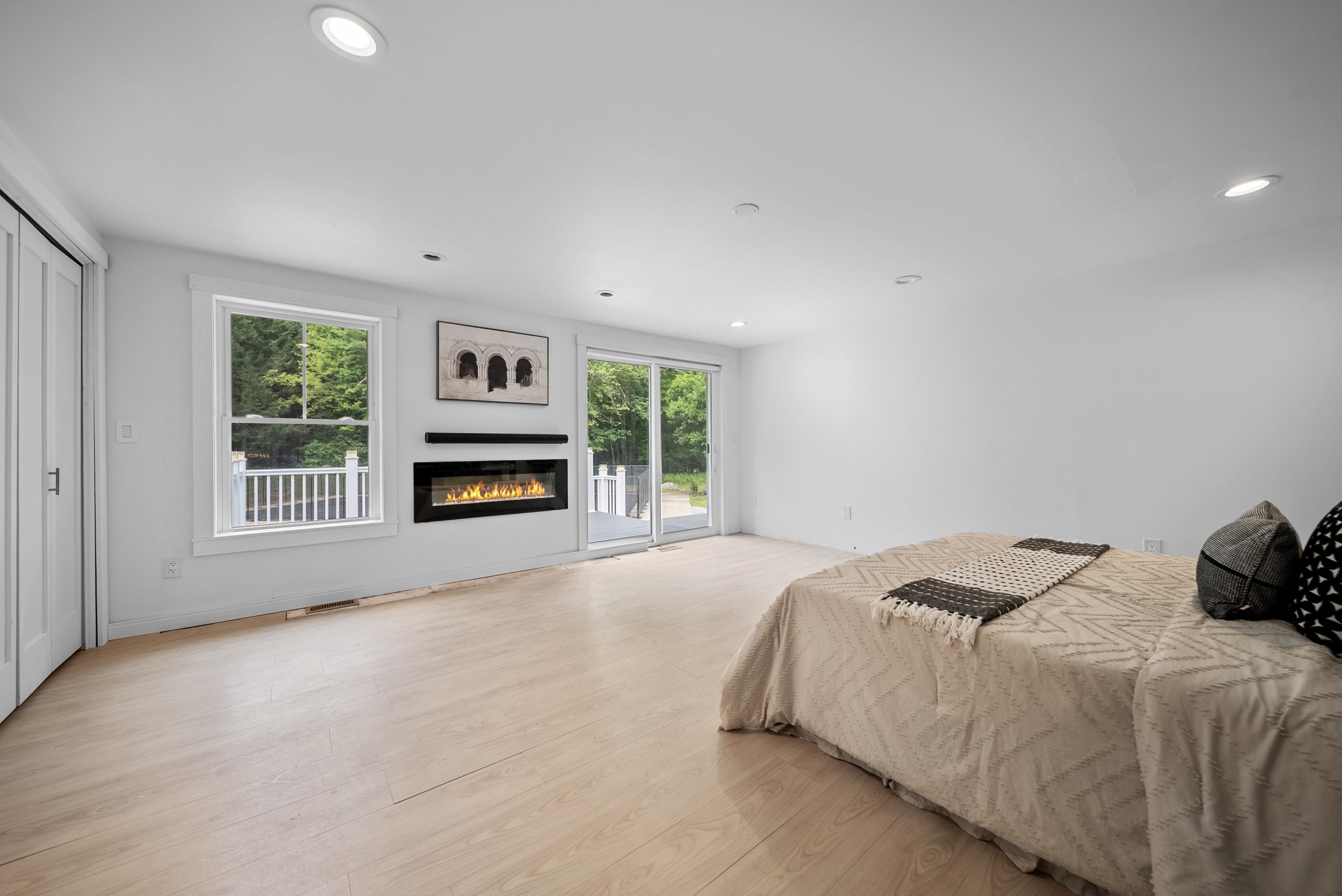 Merrimack, New Hampshire, 03054, United States, 3 Bedrooms Bedrooms, ,Residential,For Sale,1911681