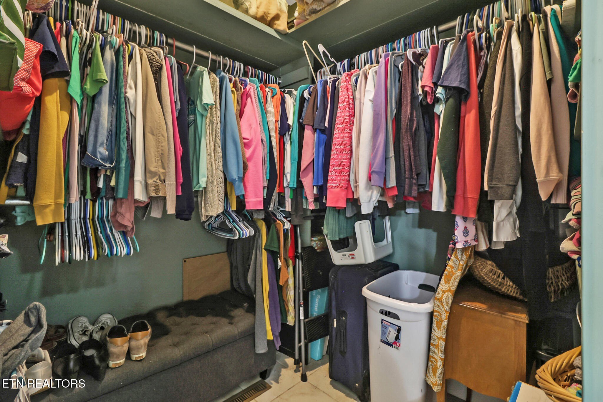 Crossville, Tennessee, 38572, United States, 2 Bedrooms Bedrooms, ,3 BathroomsBathrooms,Residential,For Sale,1998694