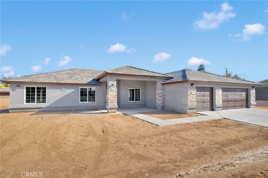 Hesperia, California, 92345, United States, 4 Bedrooms Bedrooms, ,3 BathroomsBathrooms,Residential,For Sale,1989445