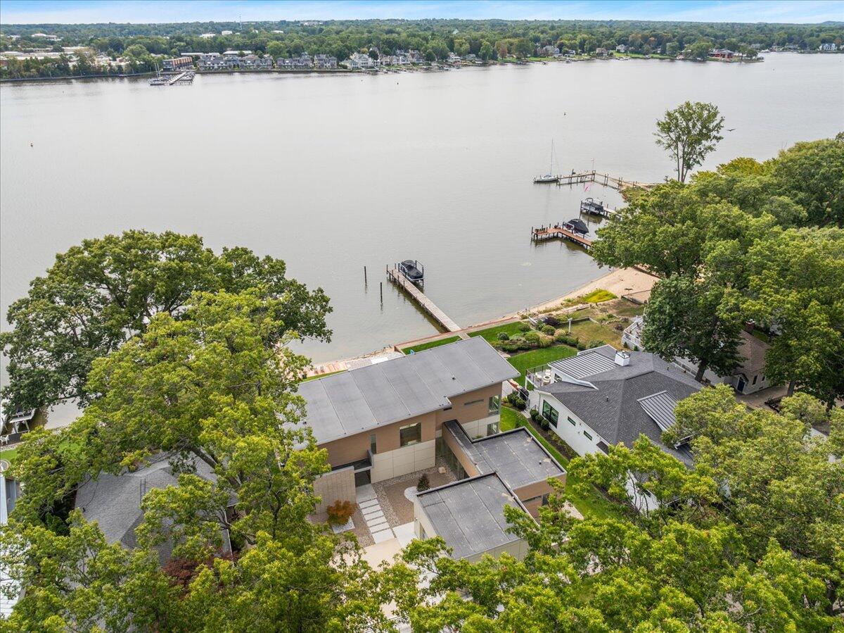 Holland, Michigan, 49424, United States, 3 Bedrooms Bedrooms, ,4 BathroomsBathrooms,Residential,For Sale,1948148