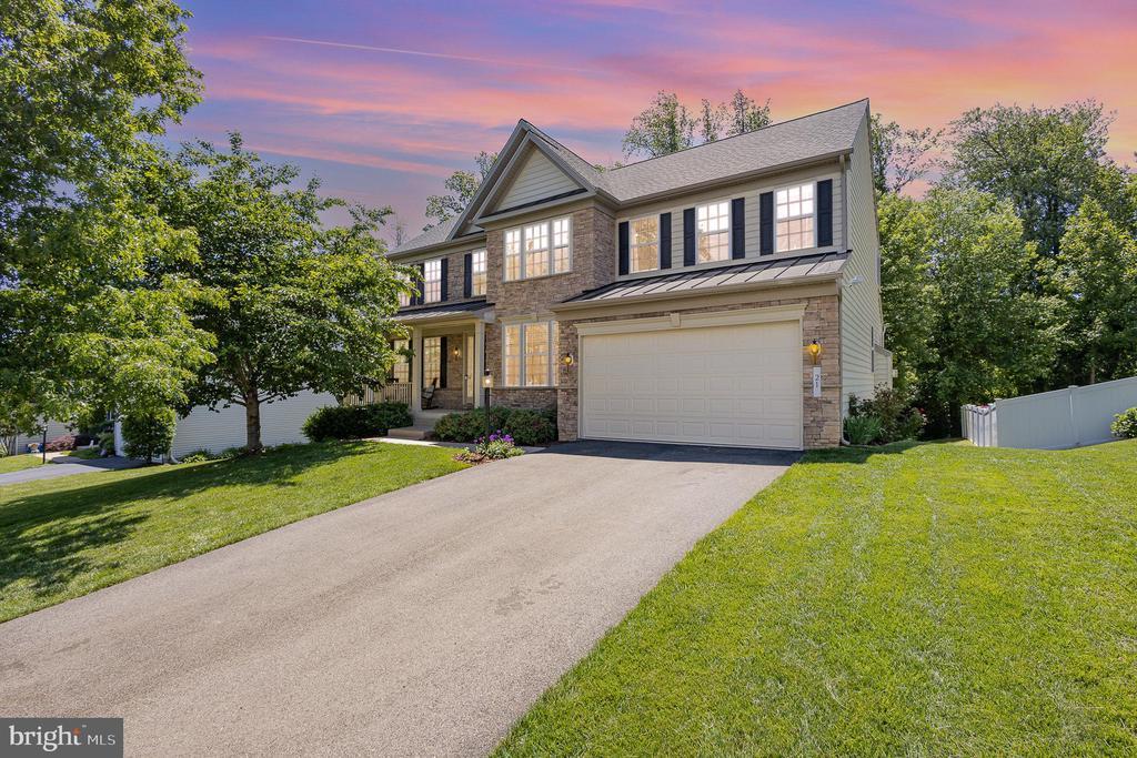 Fredericksburg, Virginia, 22406, United States, 5 Bedrooms Bedrooms, ,4 BathroomsBathrooms,Residential,For Sale,1932908