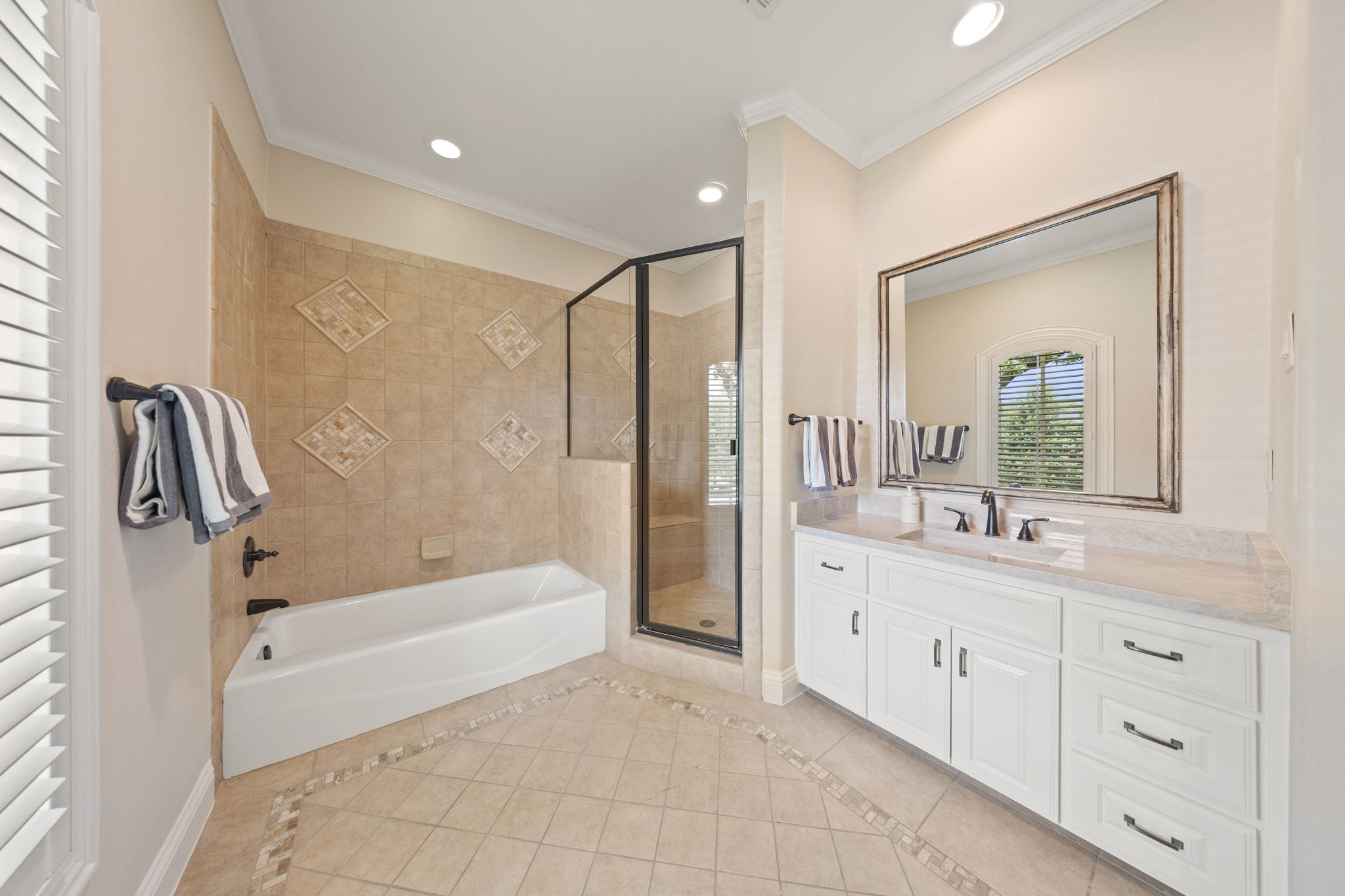  Premier Preston Hollow Location Near Top Private Schools - 物件實景