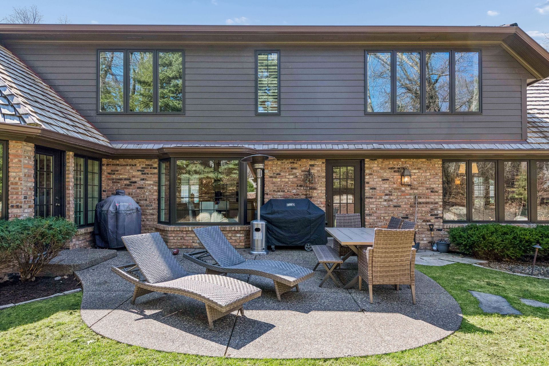  Elegant Home in Parkwood Knolls - 物件實景