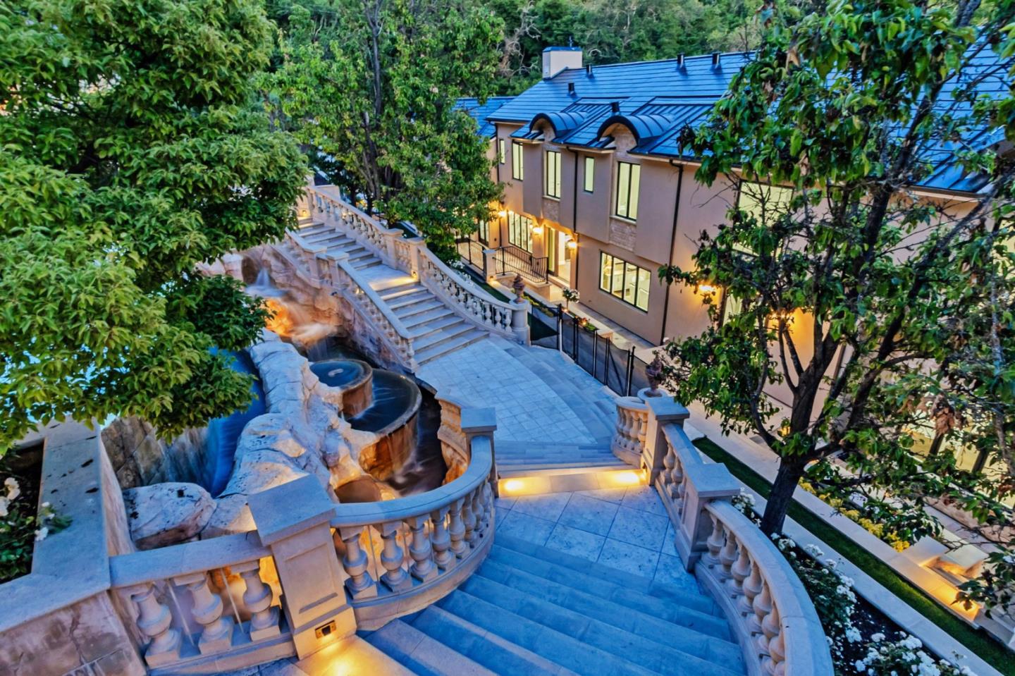 Los Gatos, California, 95032, United States, 8 Bedrooms Bedrooms, ,11 BathroomsBathrooms,Residential,For Sale,1855941
