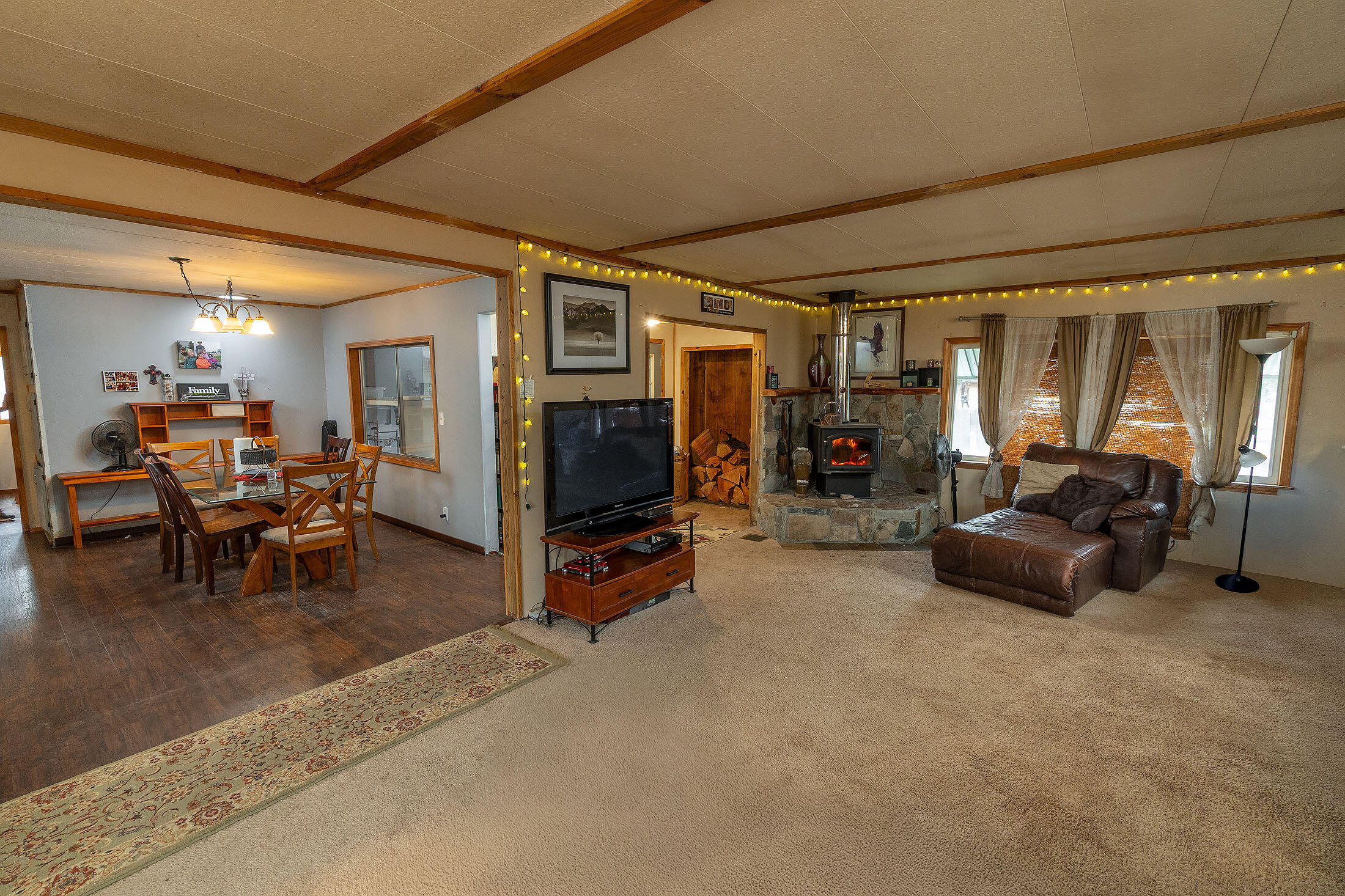 Redmond, Oregon, 97756, United States, 3 Bedrooms Bedrooms, ,2 BathroomsBathrooms,Residential,For Sale,1735905