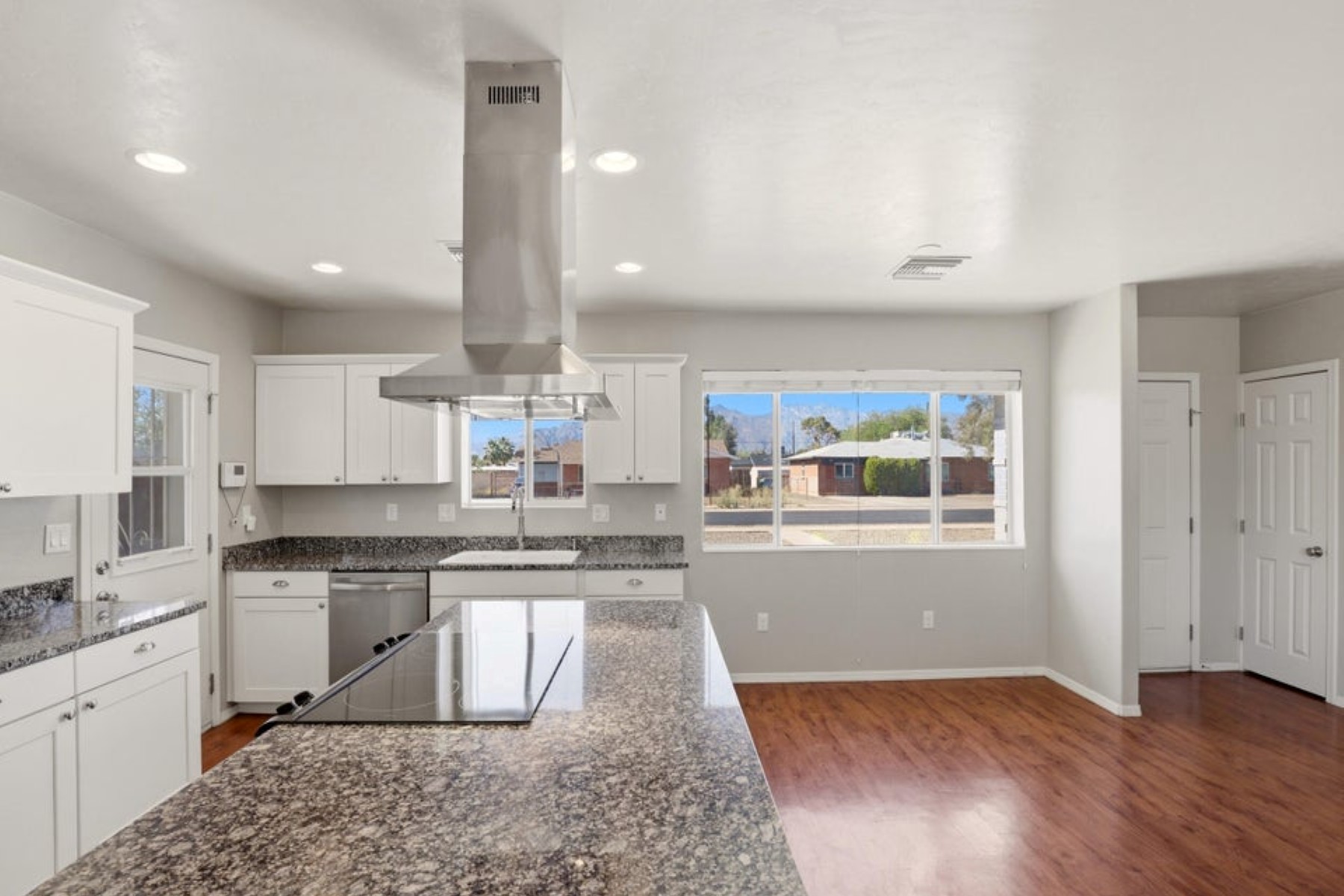  4738 E Bellevue Street ¦Tucson, AZ - 物件實景
