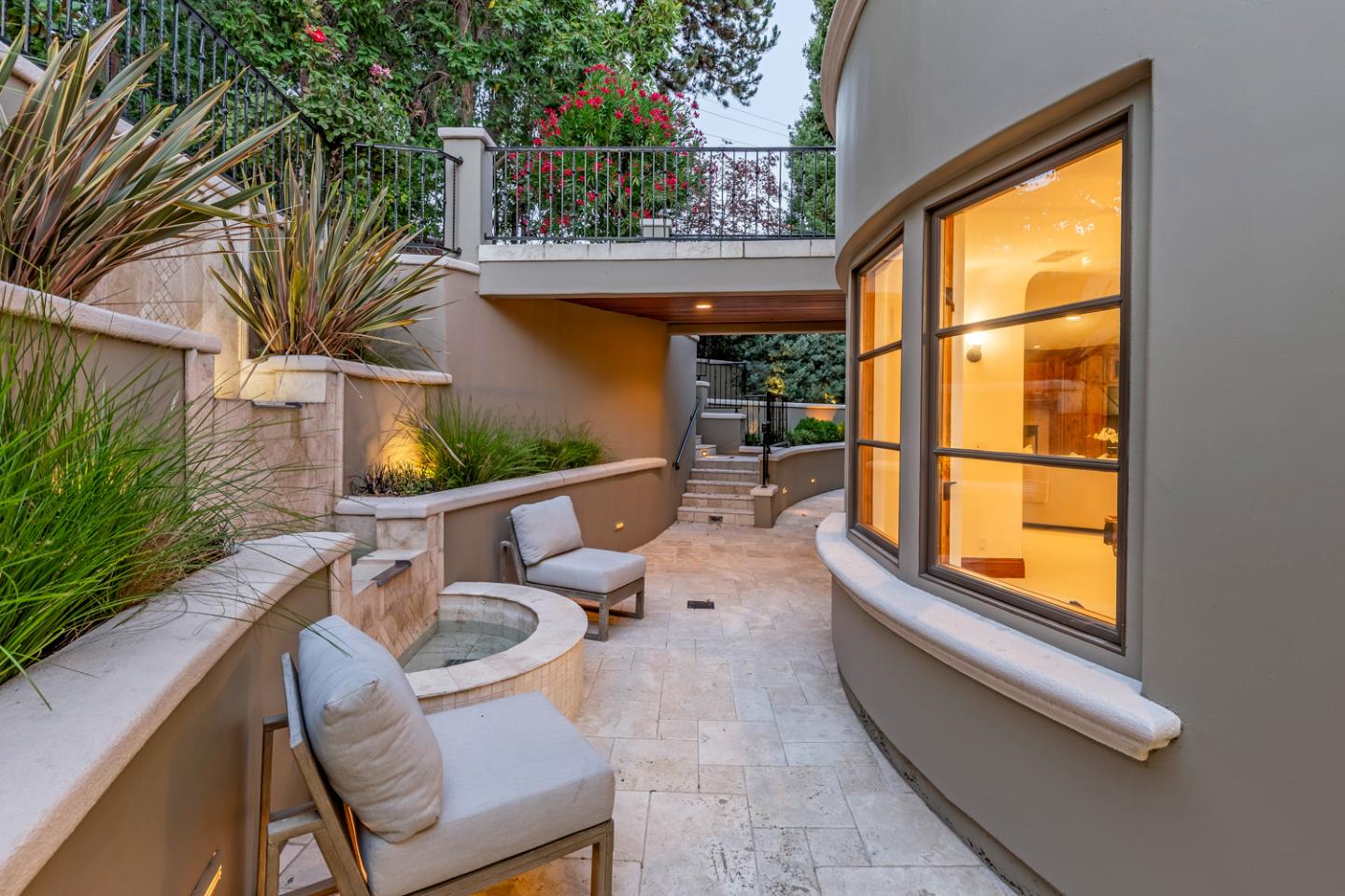 Menlo Park, California, 94025, United States, 5 Bedrooms Bedrooms, ,7 BathroomsBathrooms,Residential,For Sale,1941806
