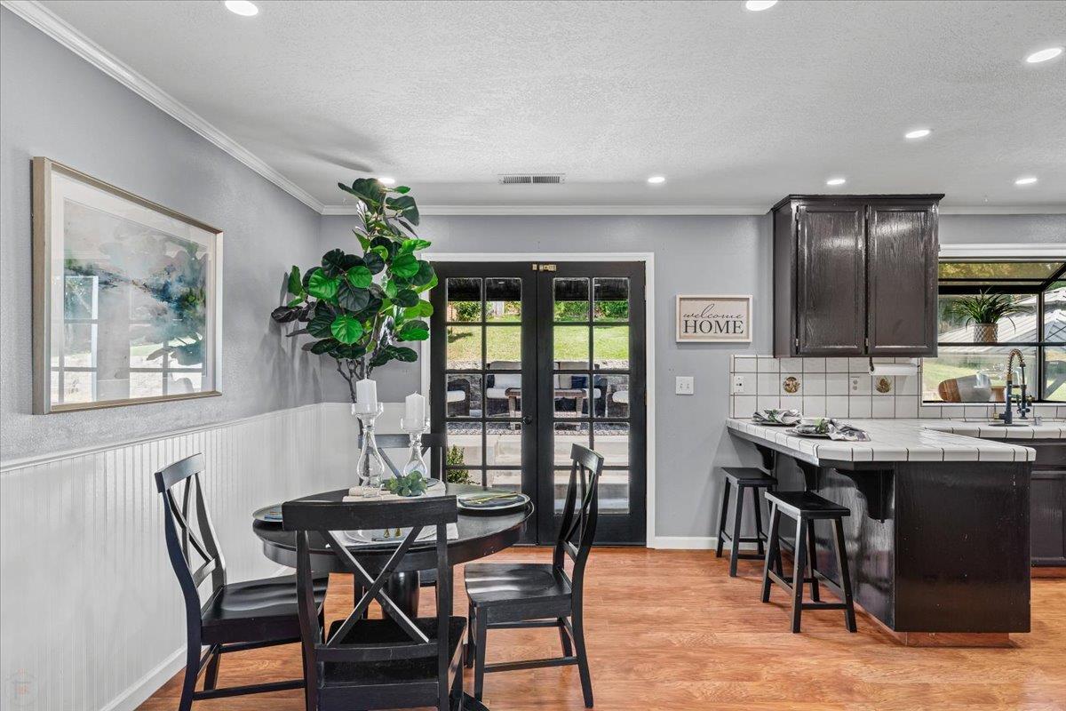 Oakdale, California, 95361, United States, 3 Bedrooms Bedrooms, ,3 BathroomsBathrooms,Residential,For Sale,1923997