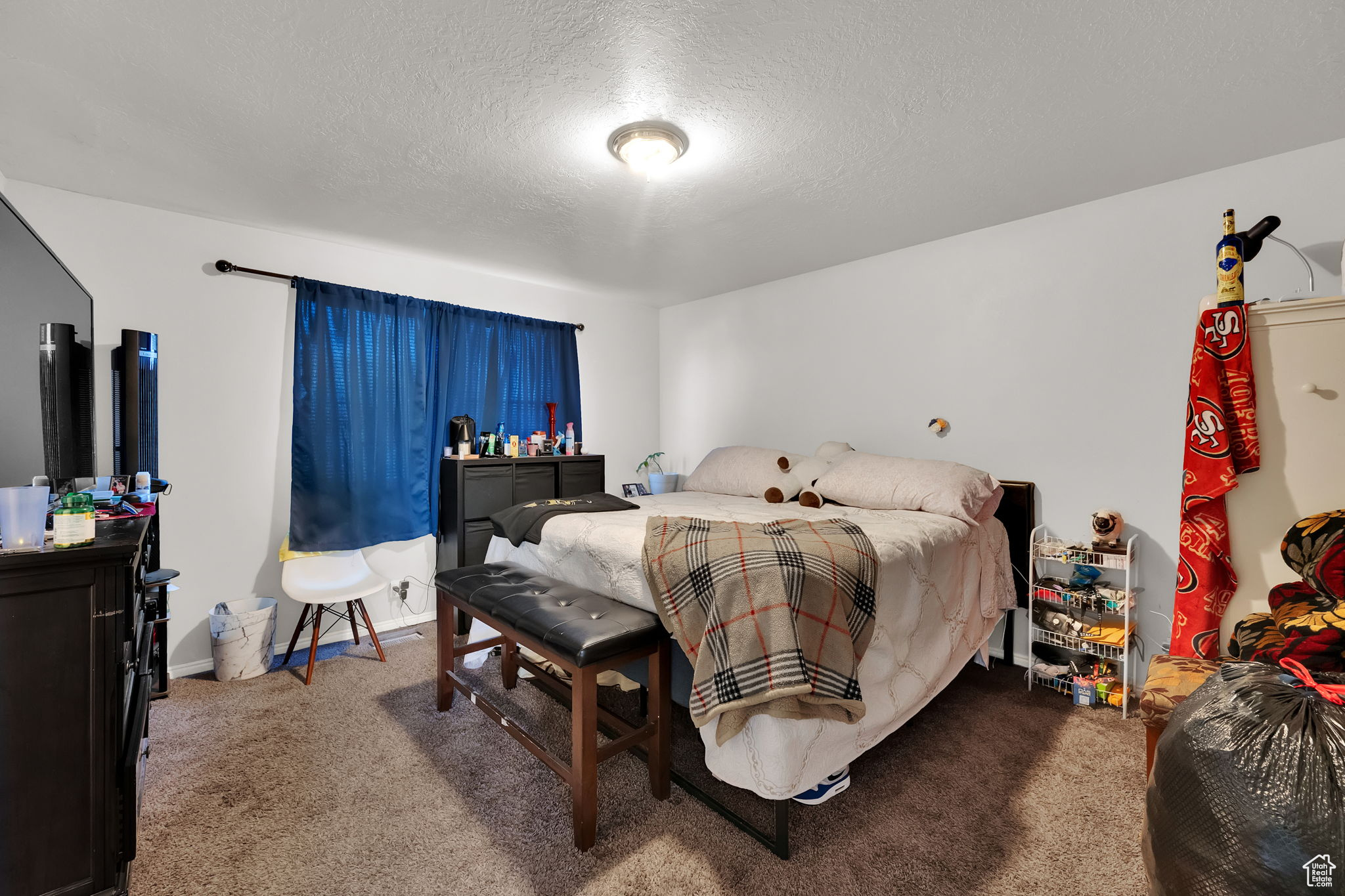 Salt Lake City, Utah, 84118, United States, 5 Bedrooms Bedrooms, ,3 BathroomsBathrooms,Residential,For Sale,1947588