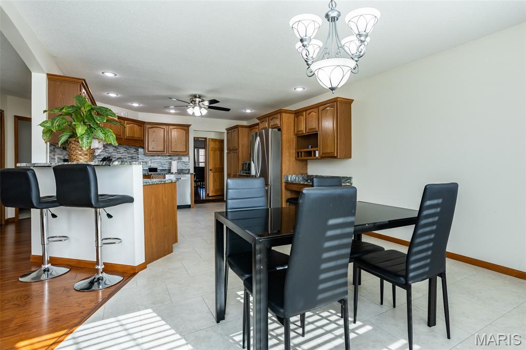 Brighton, Illinois, 62012, United States, 6 Bedrooms Bedrooms, ,4 BathroomsBathrooms,Residential,For Sale,1995743