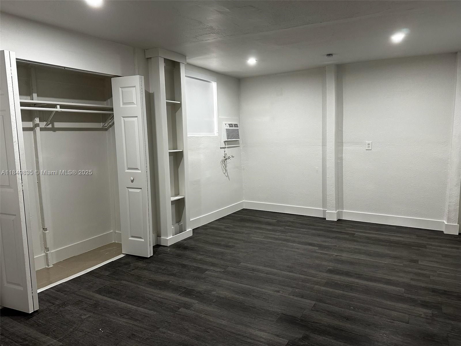 Miami, Florida, 33142, United States, ,Residential,For Sale,1906804