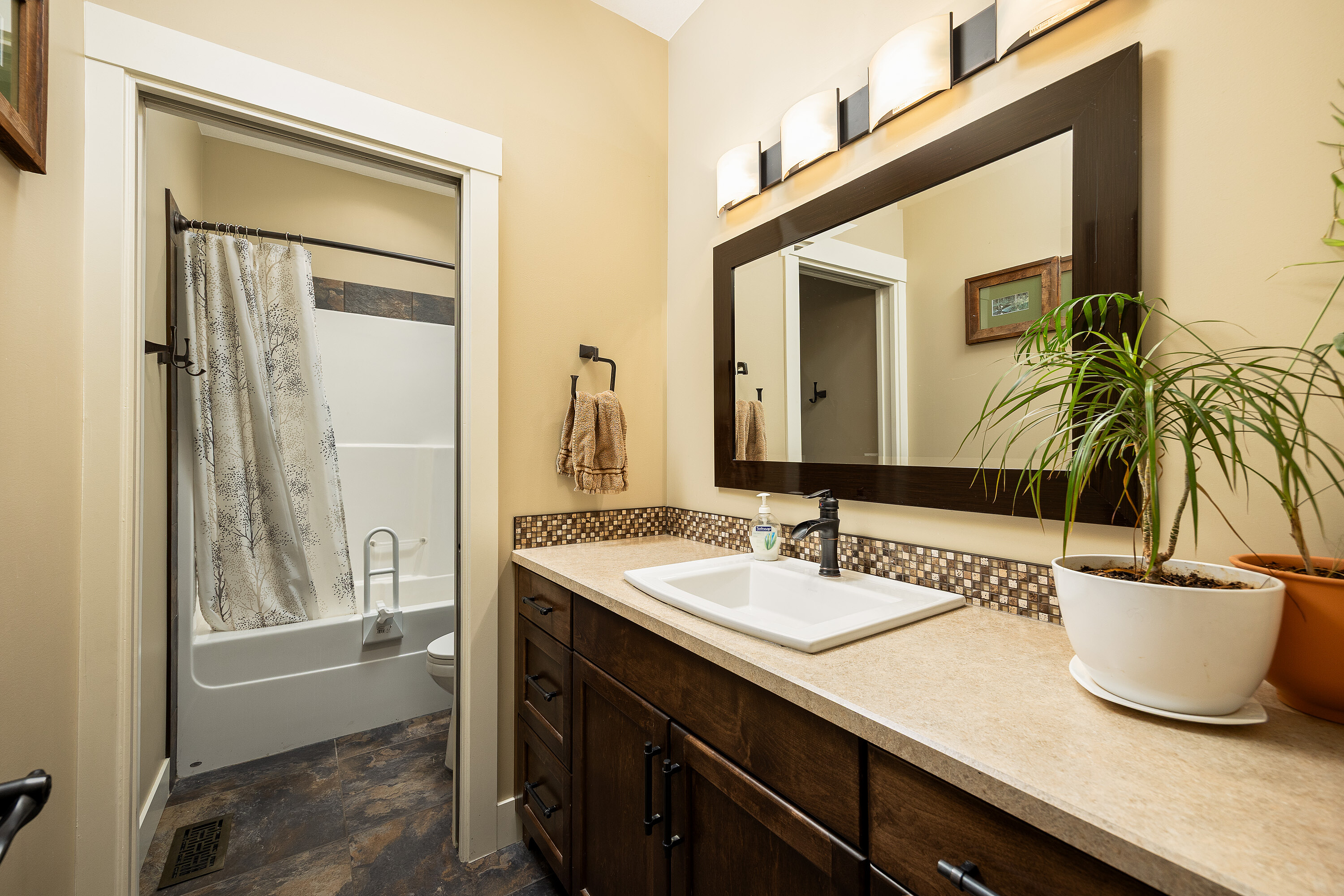  Lakeview Estate - 物件實景