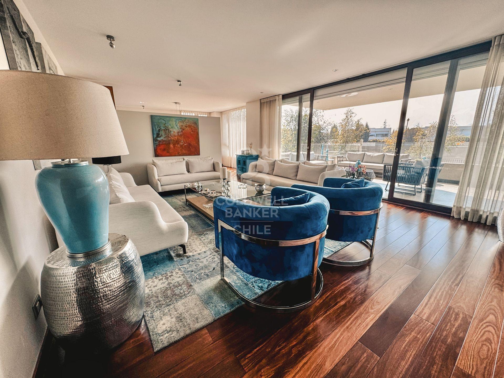 Lo Barnechea, Chile, 4 Bedrooms Bedrooms, ,6 BathroomsBathrooms,Residential,For Sale,1959093