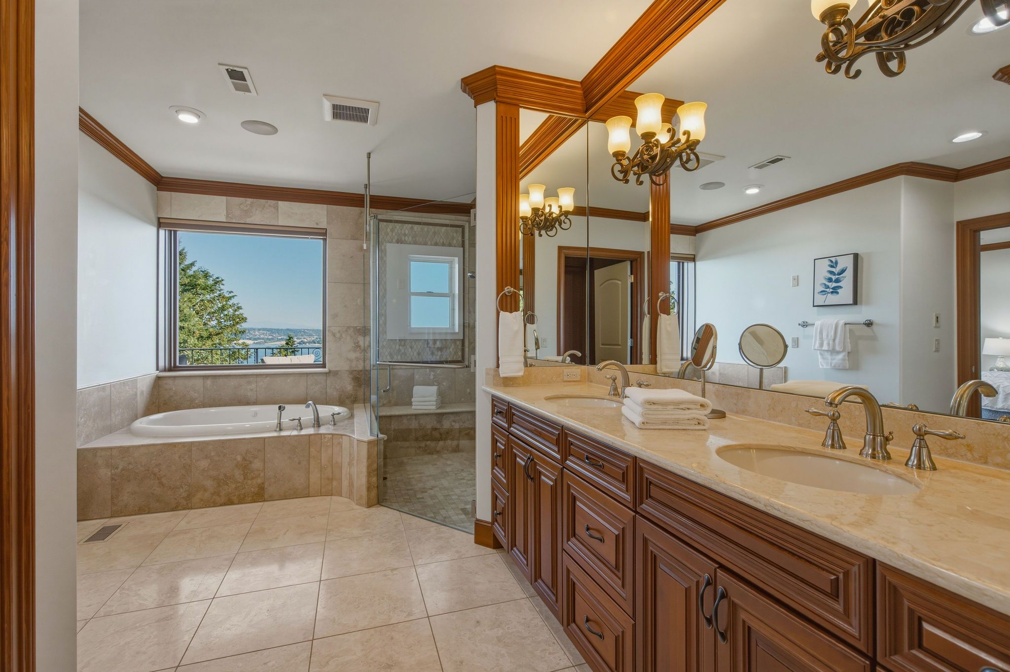  7909 78th Avenue Southeast, Mercer Island, WA 98040 - 物件實景