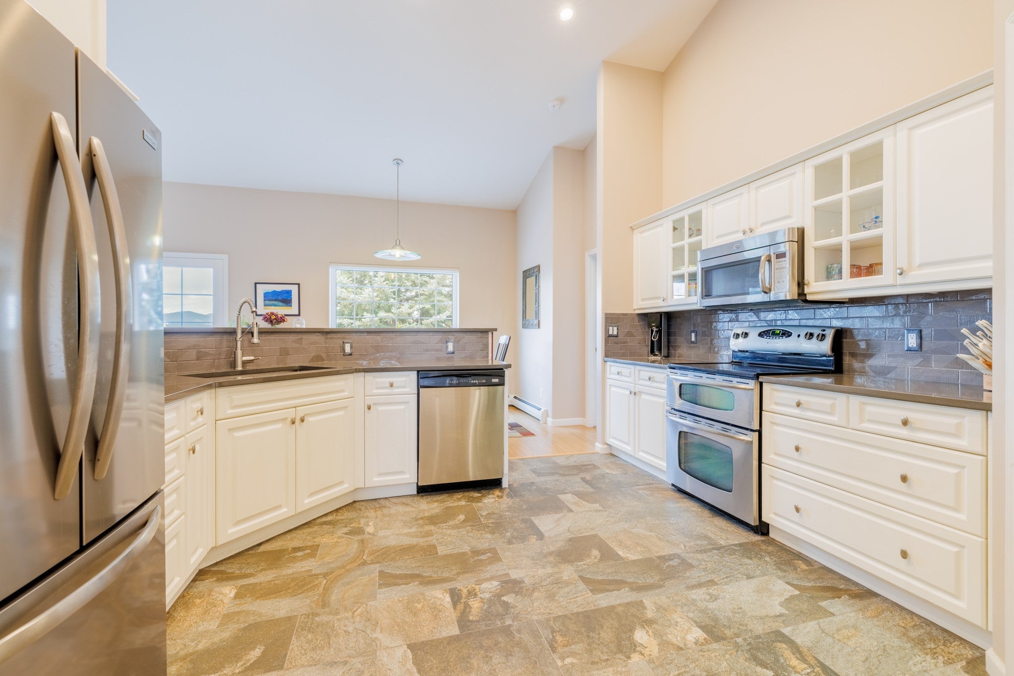 Helena, Montana, 59601, United States, 5 Bedrooms Bedrooms, ,3 BathroomsBathrooms,Residential,For Sale,1885128
