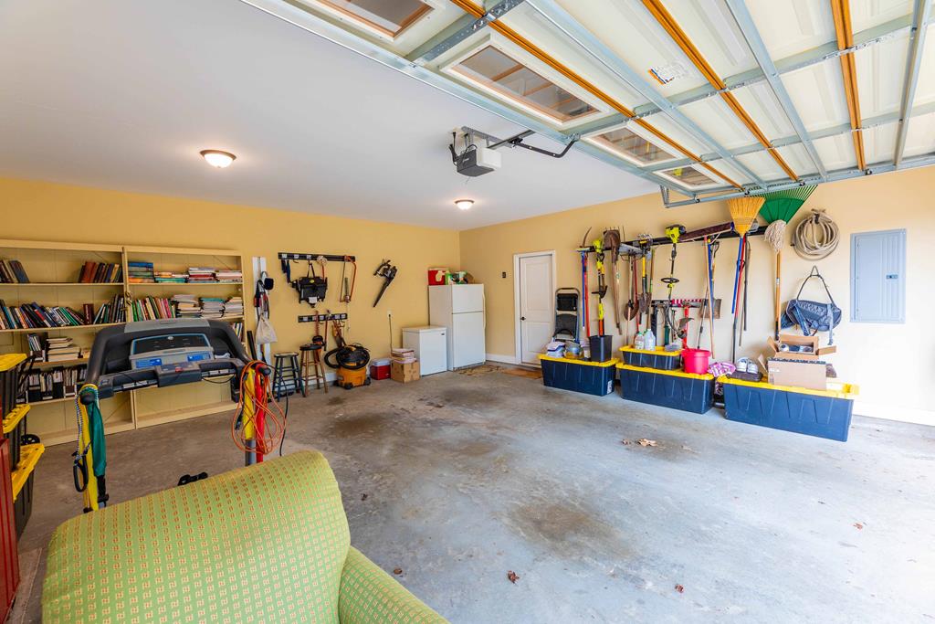 Pine Mountain, Georgia, 31822, United States, 4 Bedrooms Bedrooms, ,3 BathroomsBathrooms,Residential,For Sale,2001934